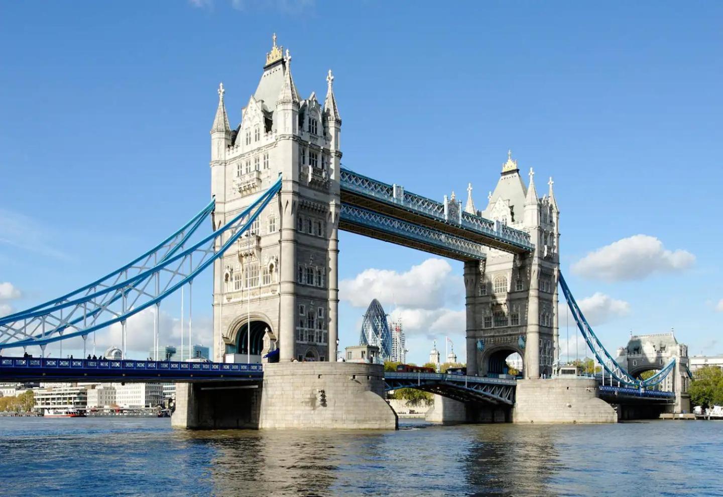 Superior Canary Wharf O2 Arena 2br *