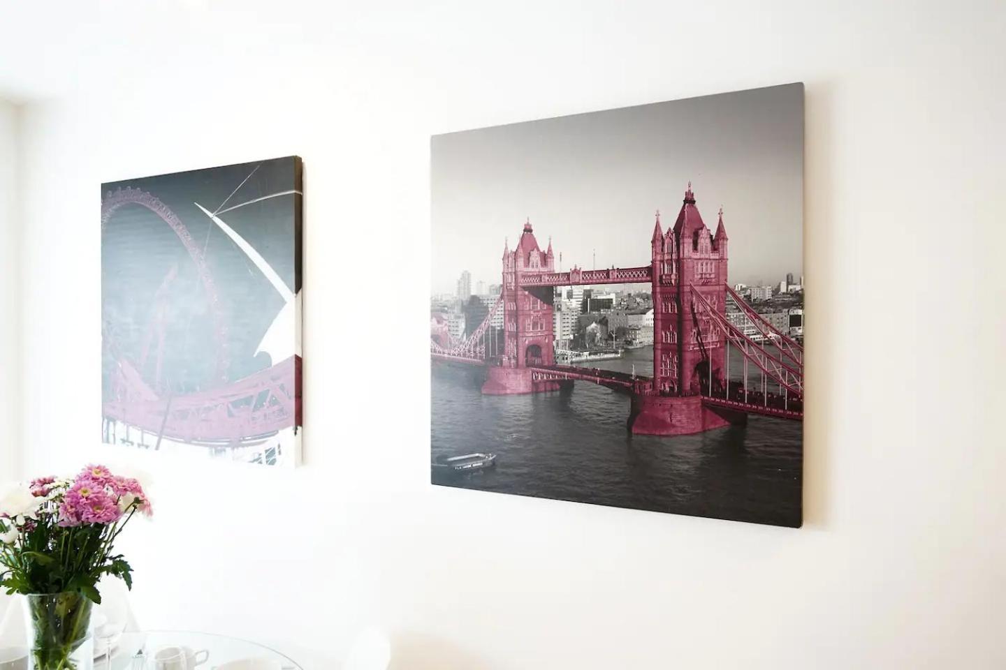 Superior Canary Wharf O2 Arena 2bed Apartment London