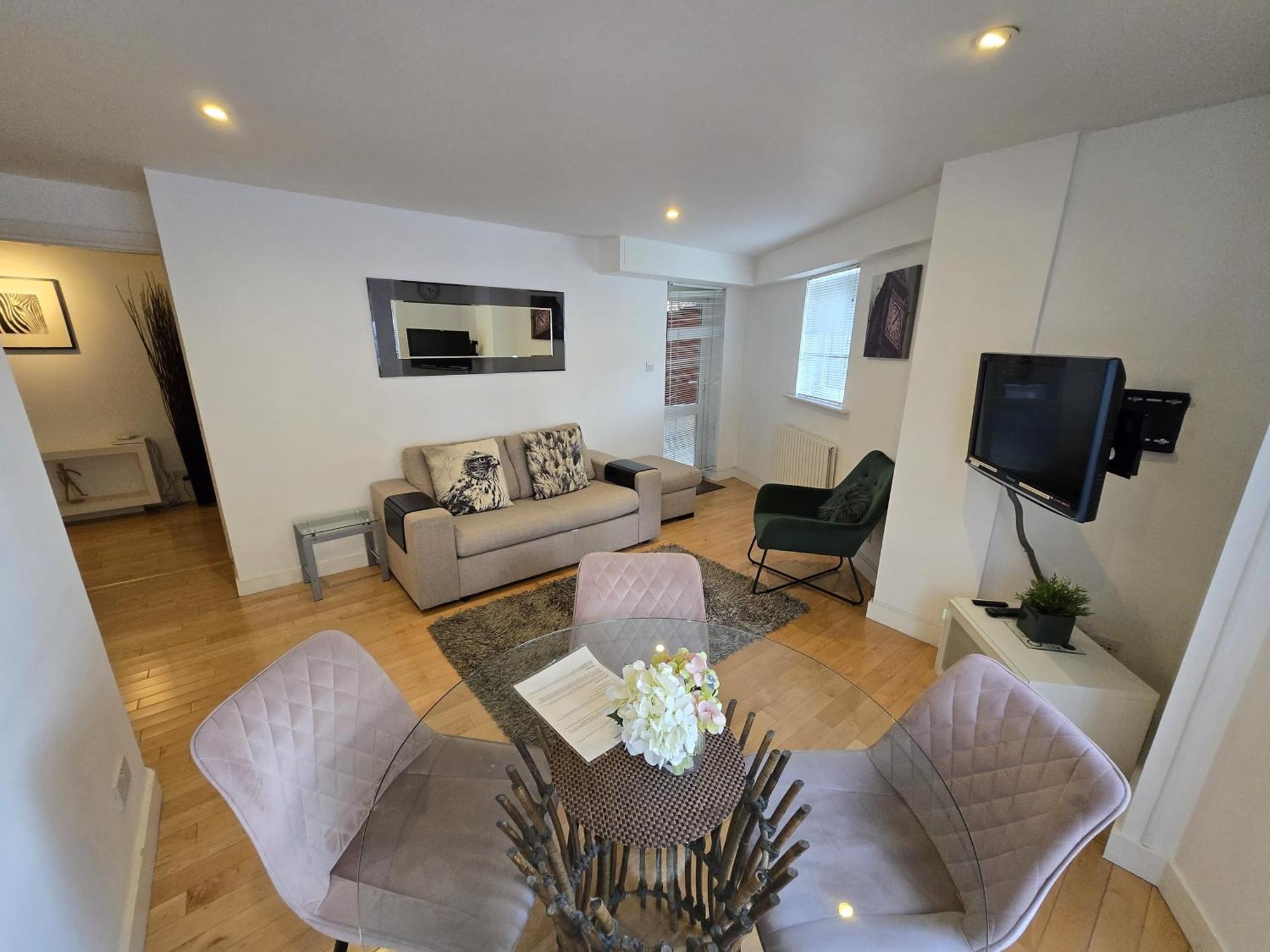 Superior Canary Wharf O2 Arena 2bed Apartment London