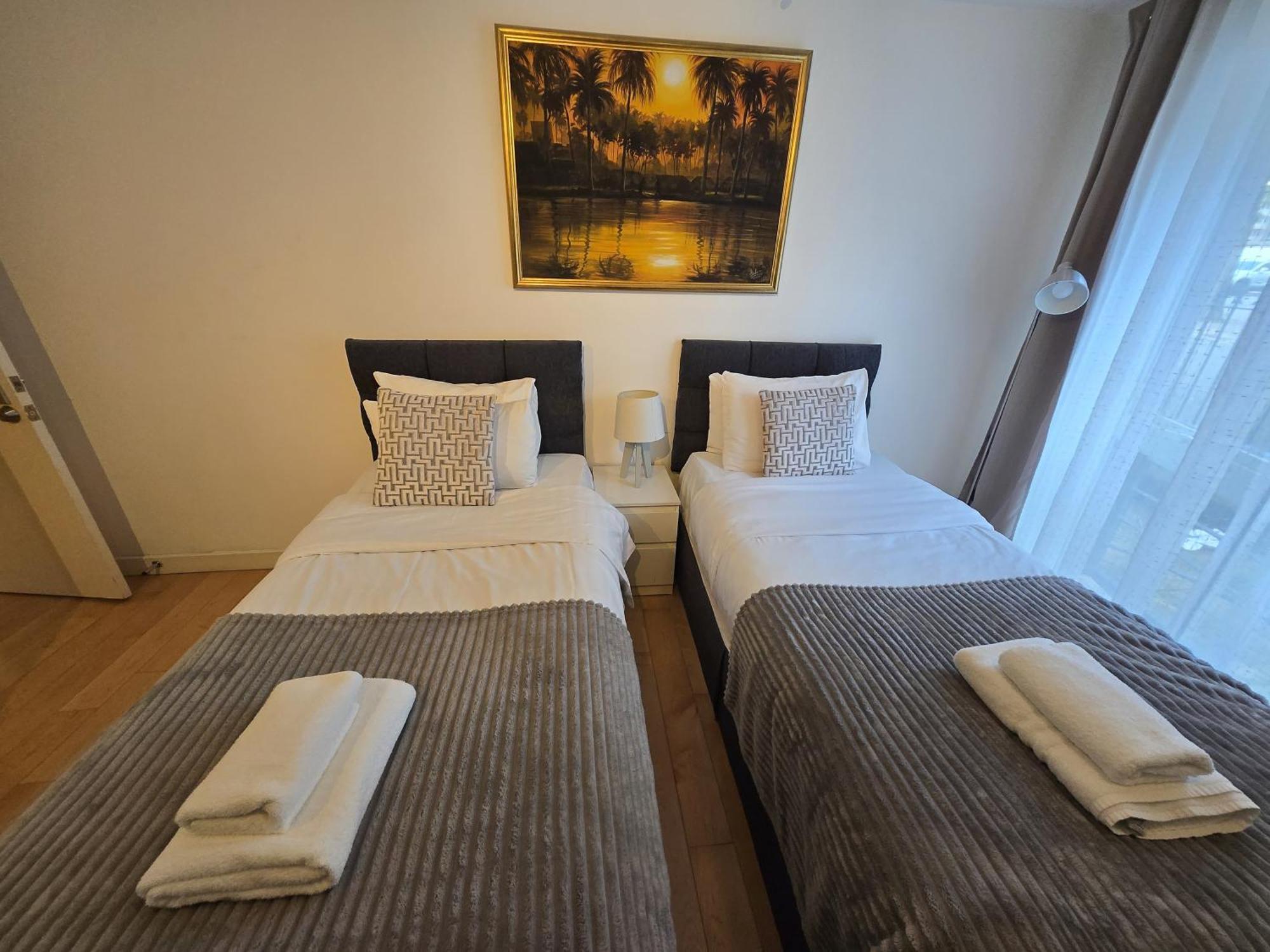 Superior Canary Wharf O2 Arena 2bed London